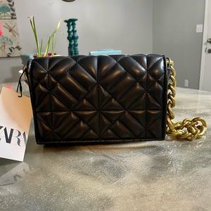 Zara Quilted Chain Strap Shoulder Bag